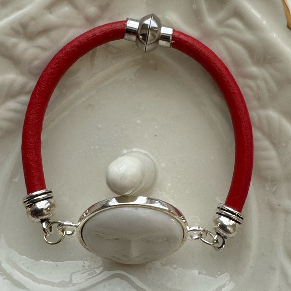 Moon Face Pendant Bracelet on Leather with Magnetic Clasp - Picture 2 of 4